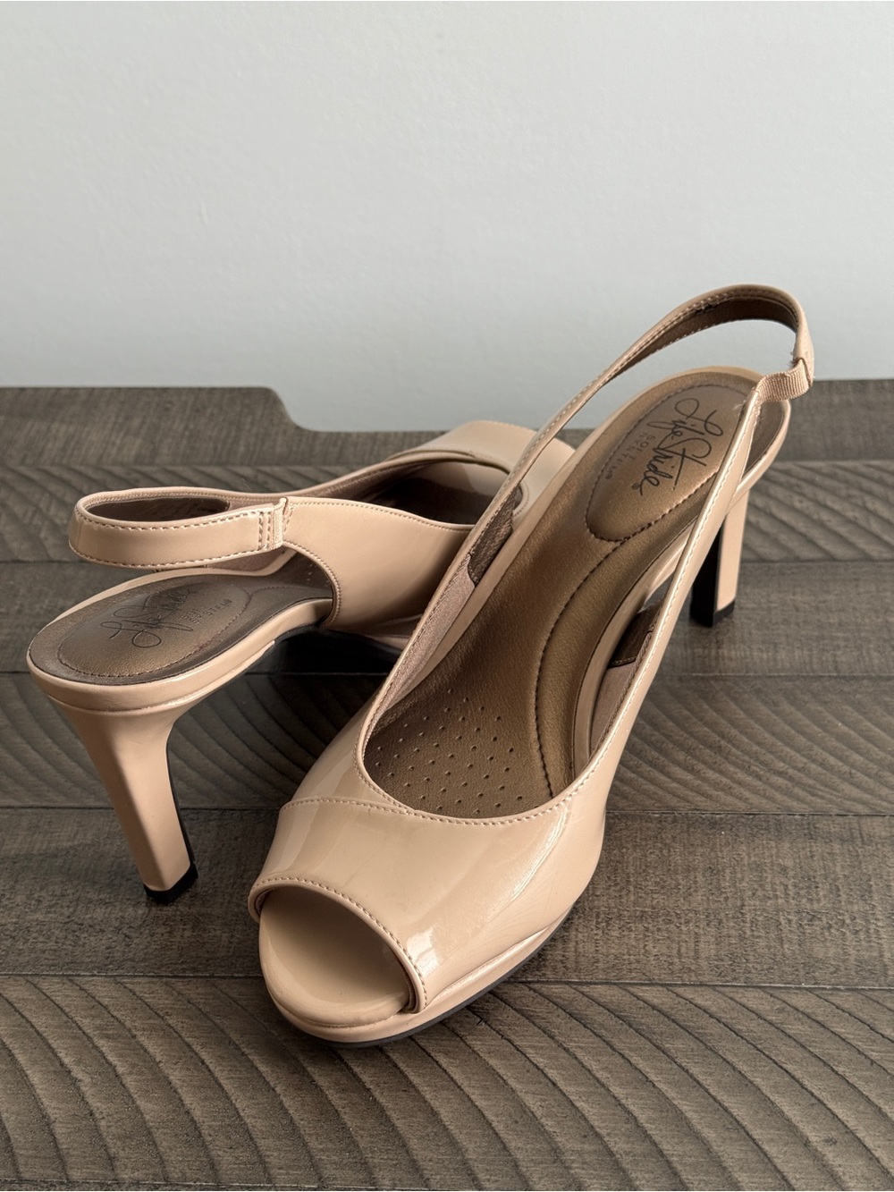Life Stride Women’s Teller Slingback Peep-Toe Pumps Glossy Patent Finish Size 9M - Picture 5 of 10